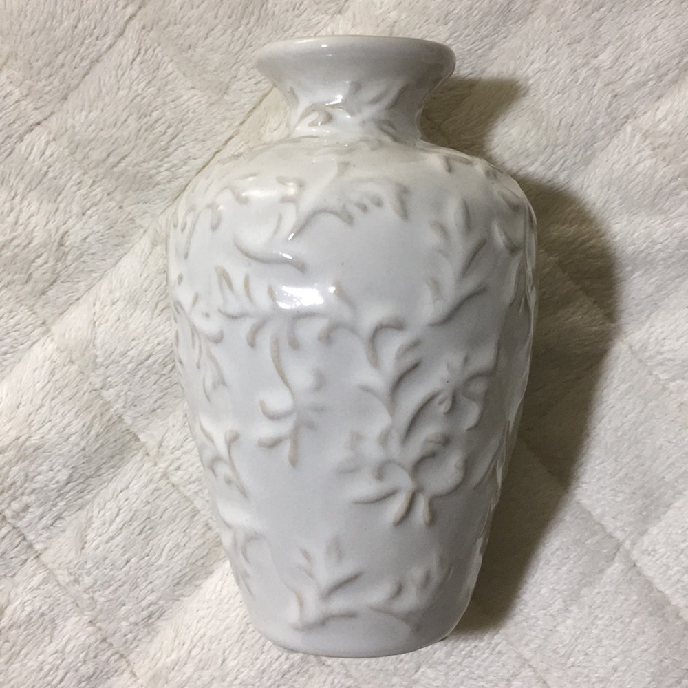 Small Vases - Picture 2 of 8